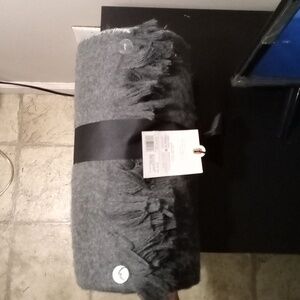 Hearth and hand grey throw 50×60inches